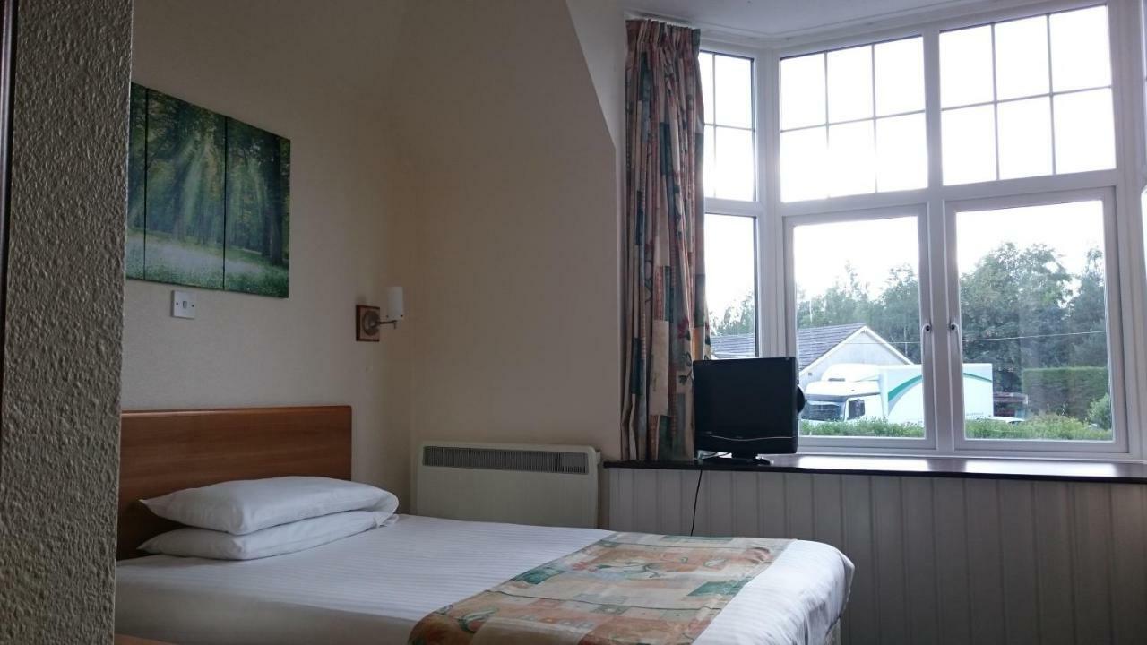 Leuchars St Michaels Inn מראה חיצוני תמונה